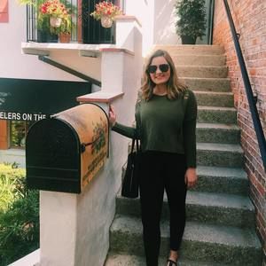 Meet your Posher, Natalie